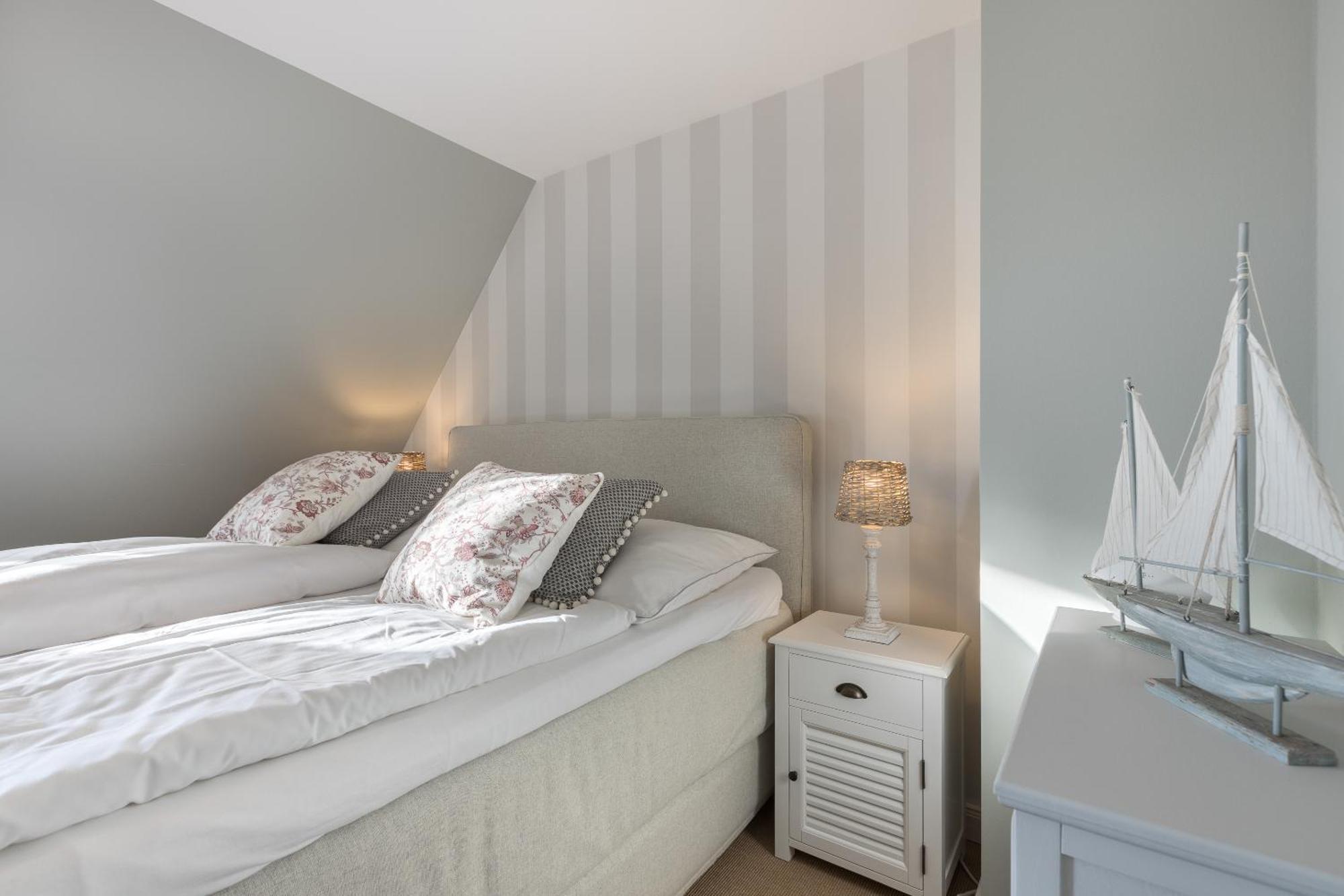 Ferienhaus Ameland App 12 *